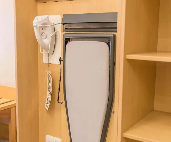 Clayton Cardiff Lane