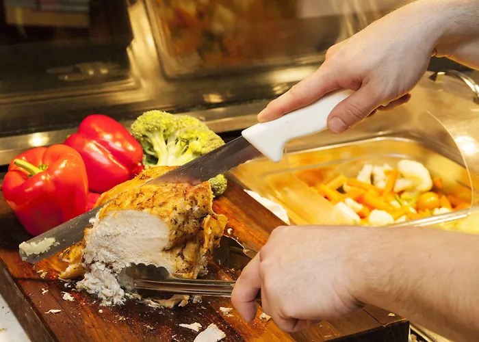 Hotel Clayton Cardiff Lane