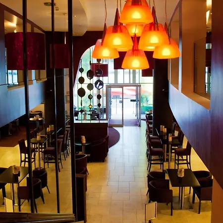 Clayton Cardiff Lane Hotel 4*