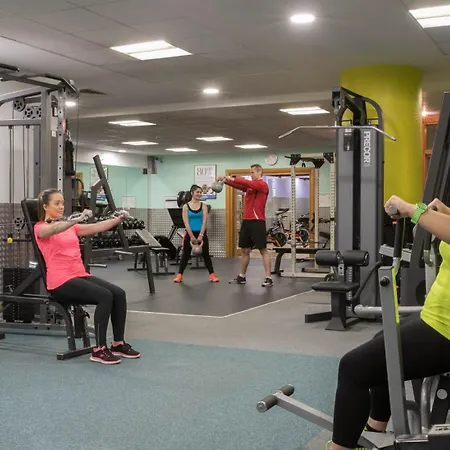 Отель Clayton Cardiff Lane 4*