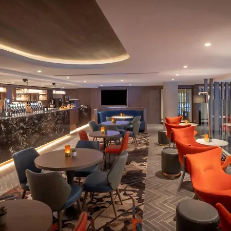 Clayton Cardiff Lane Отель 4*