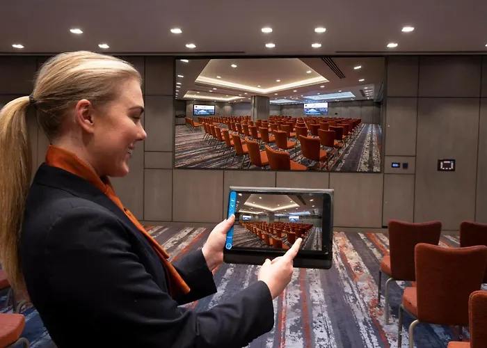 クレイトン カーディフ レーン