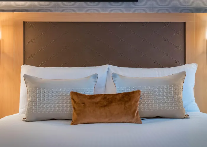 クレイトン カーディフ レーン