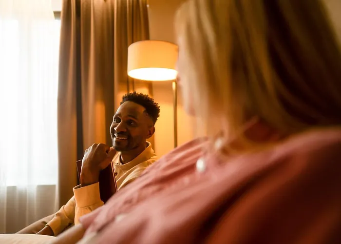 クレイトン カーディフ レーン ホテル 4*