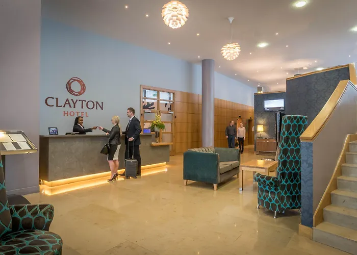 Отель Clayton Cardiff Lane 4*